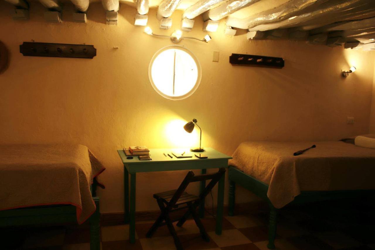 Hostel Candelaria Valladolid  Exterior photo